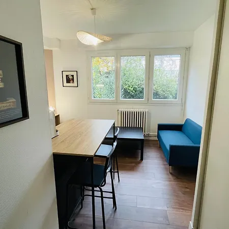 アパート Wolk, Joli Appt