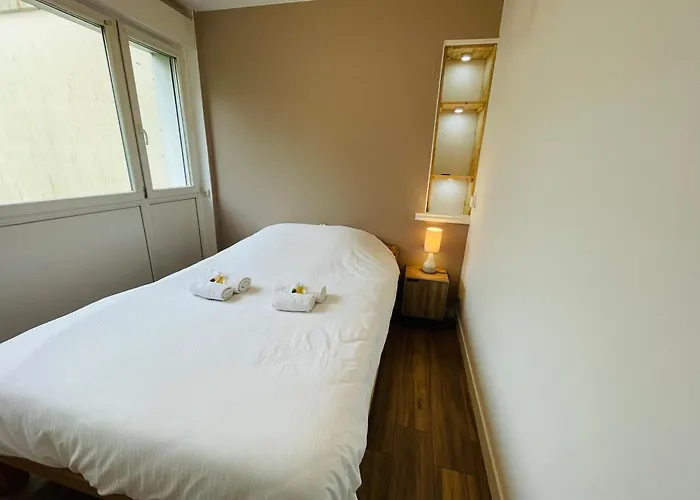 Wolk, Joli Appt * カーン