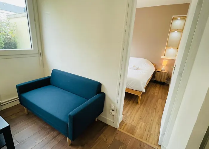 Wolk, Joli Appt * カーン